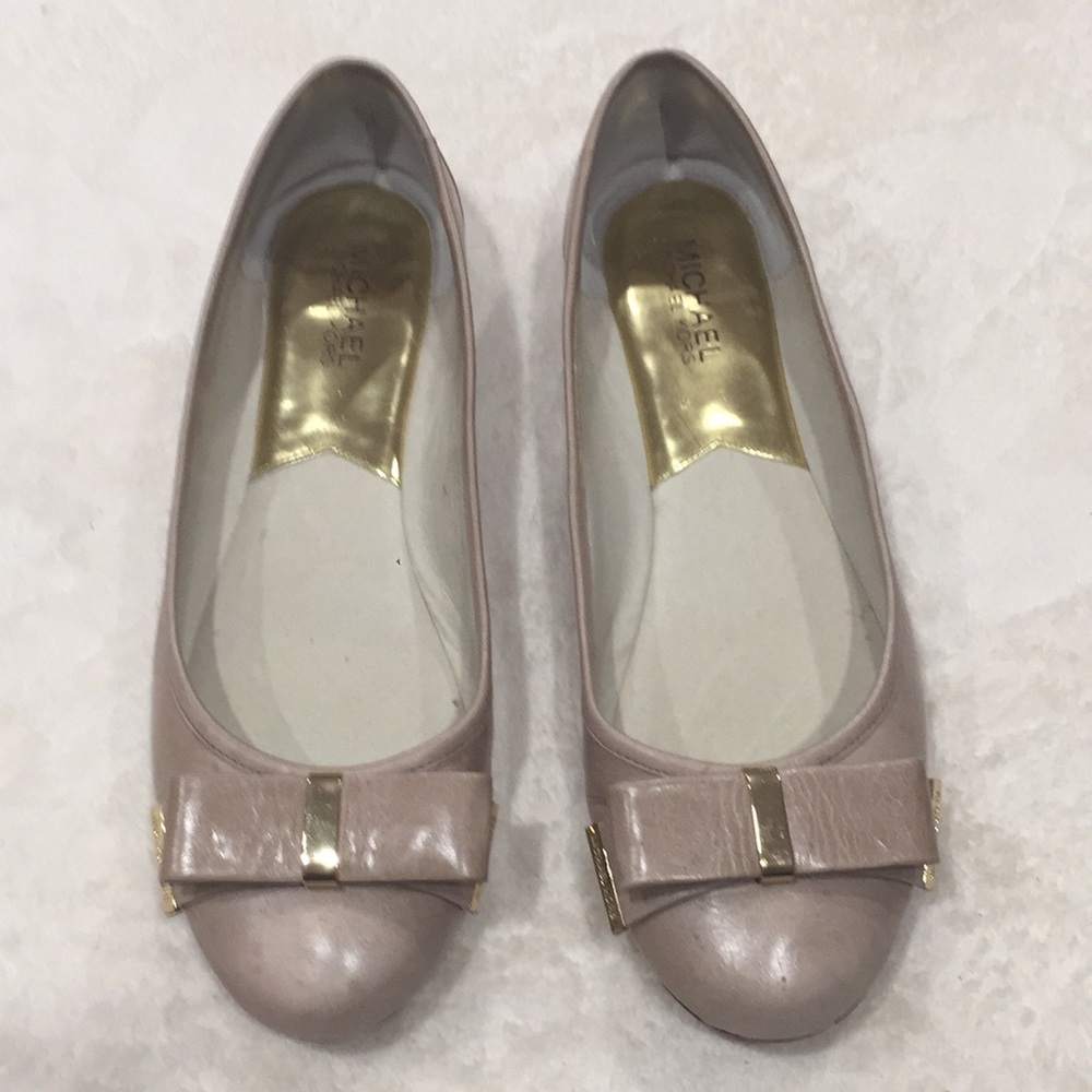 Tan Michael Kors Flats 🌼🌸🌺